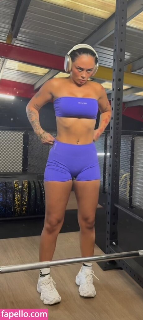 Photo nue de fuite OnlyFans de Elley Davies