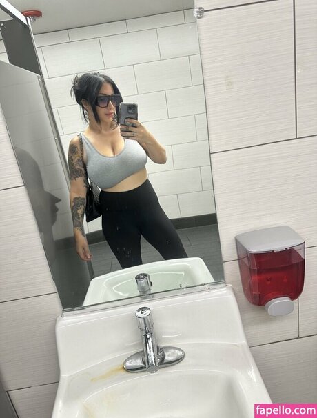 Nadianaughty1
