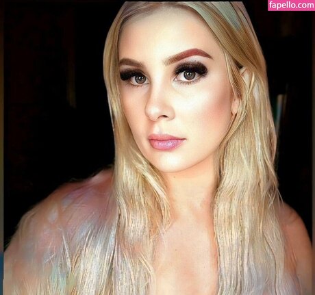 Thickbarbiegirl