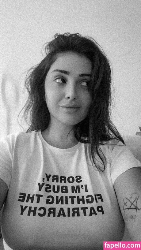 Deniz Bağdaş