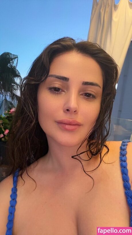 Photo nue de fuite OnlyFans de Deniz Bada