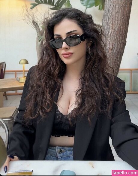Photo nue de fuite OnlyFans de Deniz Bada