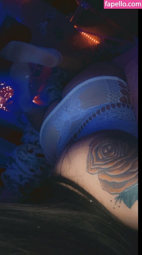 Lindseyunfamous