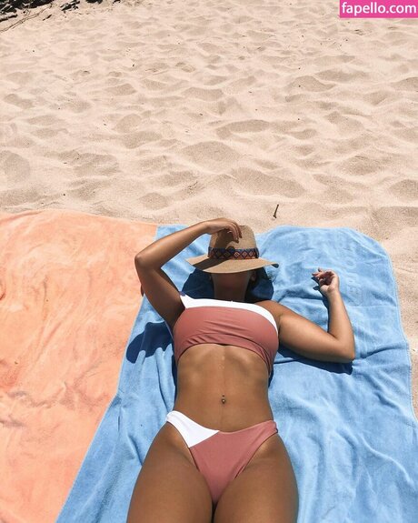 Photo nue de fuite OnlyFans de Sara Liso