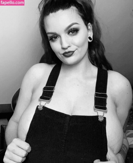 Zoe O'Neill