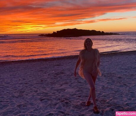 Photo nue de fuite OnlyFans de June Diane Raphael
