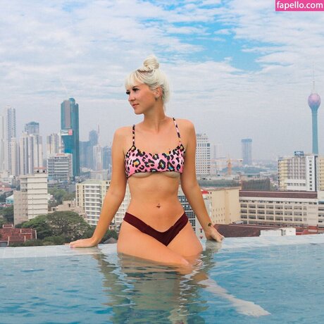 Photo nue de fuite OnlyFans de Dabbleandtravel