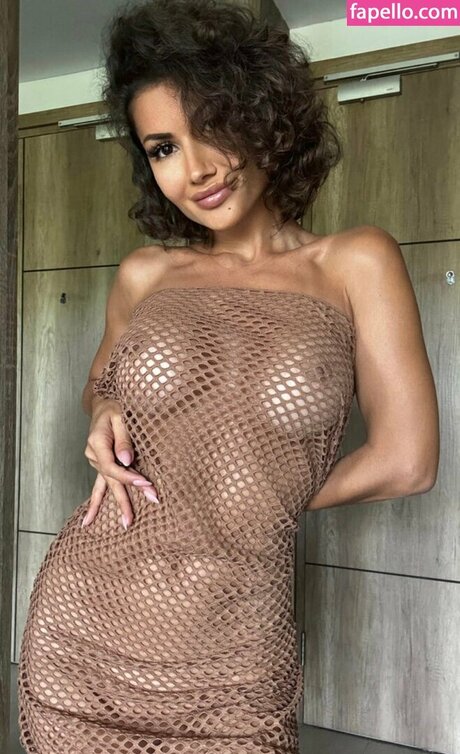 Photo nue de fuite OnlyFans de Curly Amelia