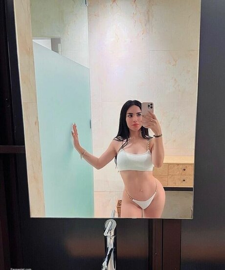Kimberly Loaiza