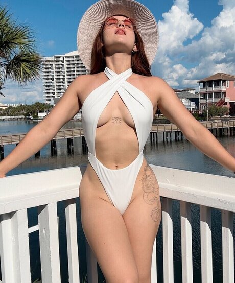 Photo nue de fuite OnlyFans de Nelly Becmac