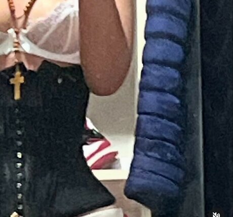 Photo nue de fuite OnlyFans de Yurianacanelita