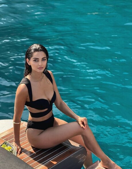 Photo nue de fuite OnlyFans de Mahlagha Jaberi