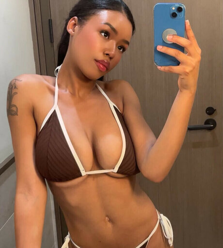 Photo nue de fuite OnlyFans de Giamchildress