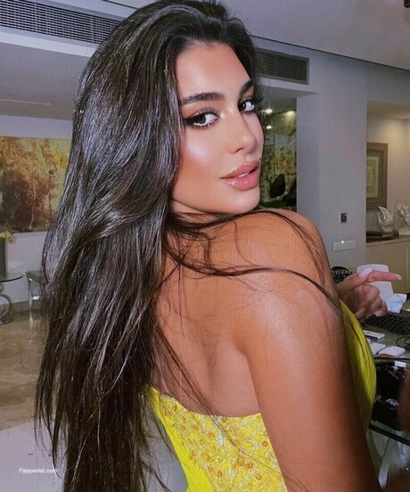 Yasmine Sabri