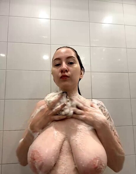 Photo nue de fuite OnlyFans de Rachelhashimoto