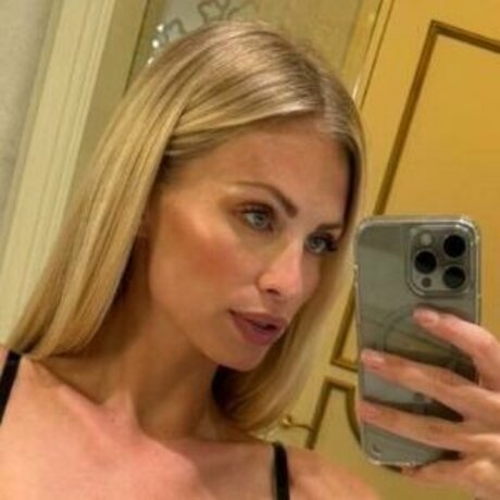 Photo nue de fuite OnlyFans de Anet Mlakova