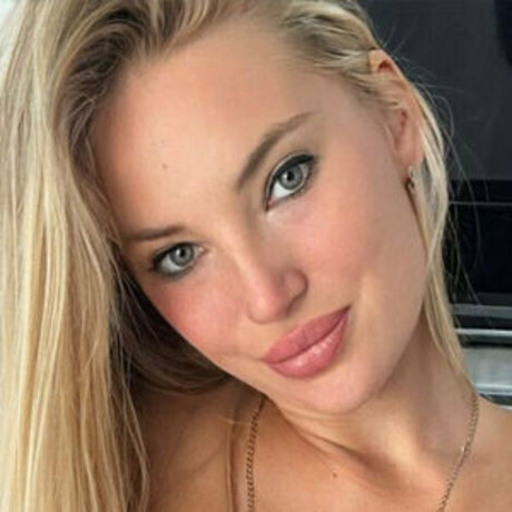 Bunnyblondvip , Bunnyblondee