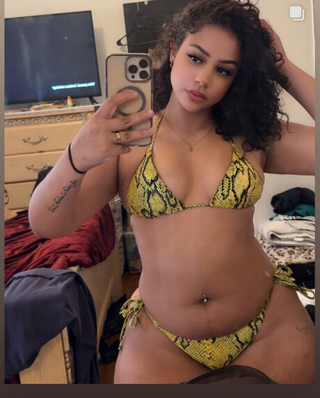 Photo nue de fuite OnlyFans de Thick Baddie Forevaalaii
