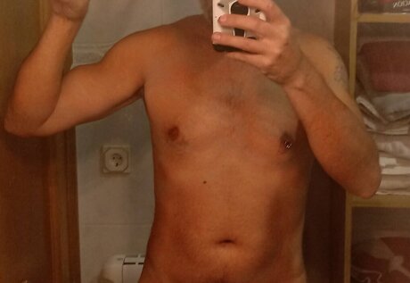 Photo nue de fuite OnlyFans de Erick Cipote34