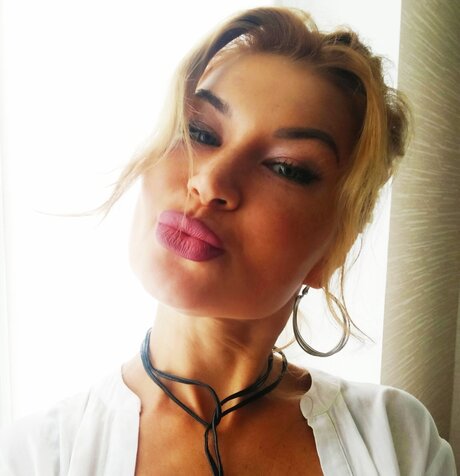 Photo nue de fuite OnlyFans de Zlata1616