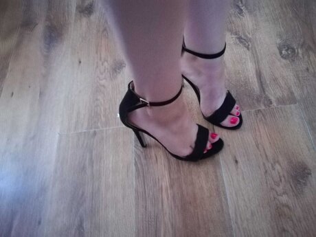 Sweatyheels69