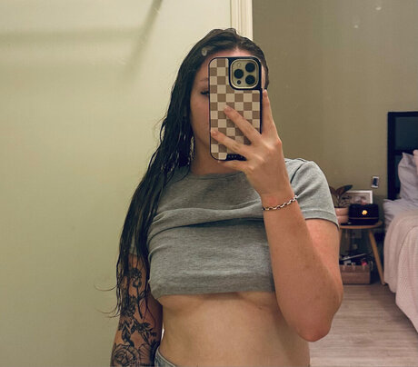 Photo nue de fuite OnlyFans de Sauverr