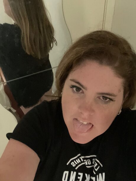 Photo nue de fuite OnlyFans de Sexyromancebooknerd
