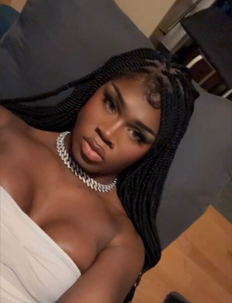 Photo nue de fuite OnlyFans de Your Tranny Bae