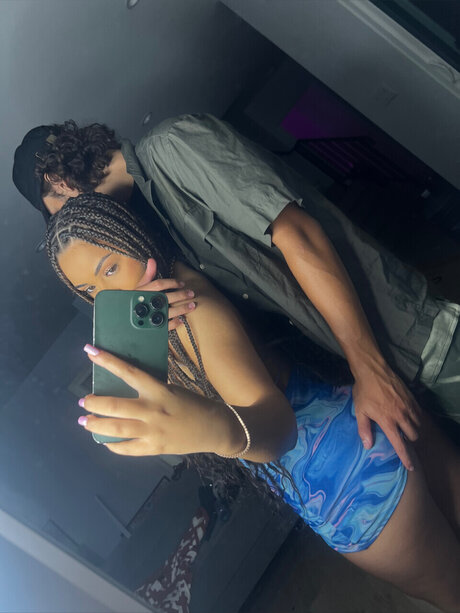 Photo nue de fuite OnlyFans de Dev And Luke