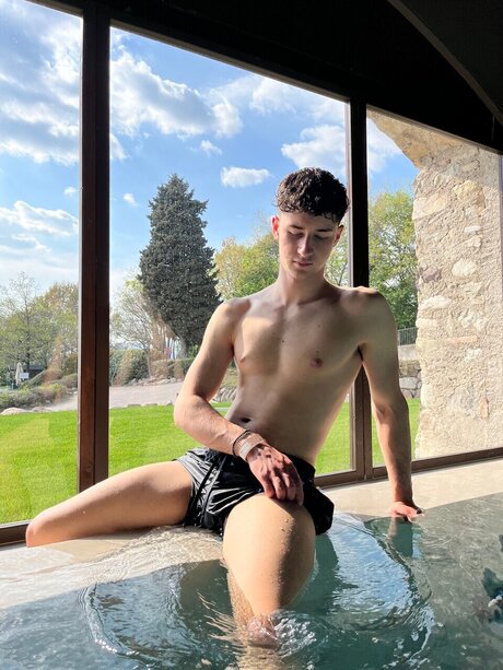 Photo nue de fuite OnlyFans de Pietro Menta No Ppv