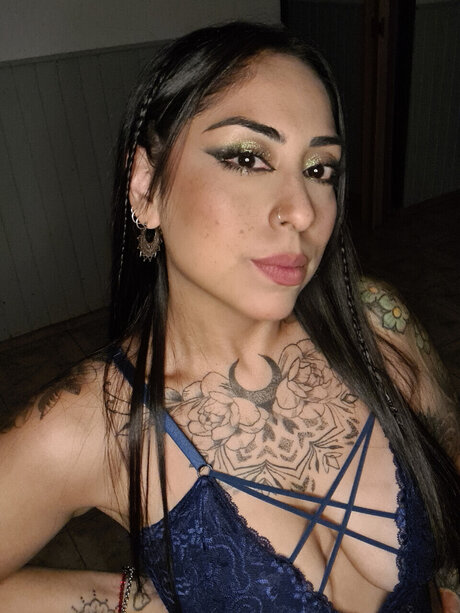 Photo nue de fuite OnlyFans de Amani