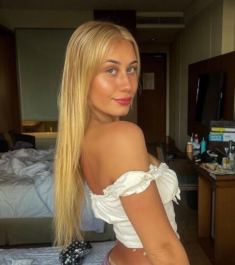 Photo nue de fuite OnlyFans de Jasmin