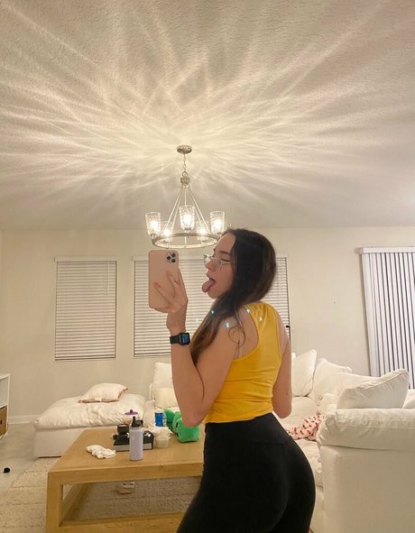 Photo nue de fuite OnlyFans de Catlyn
