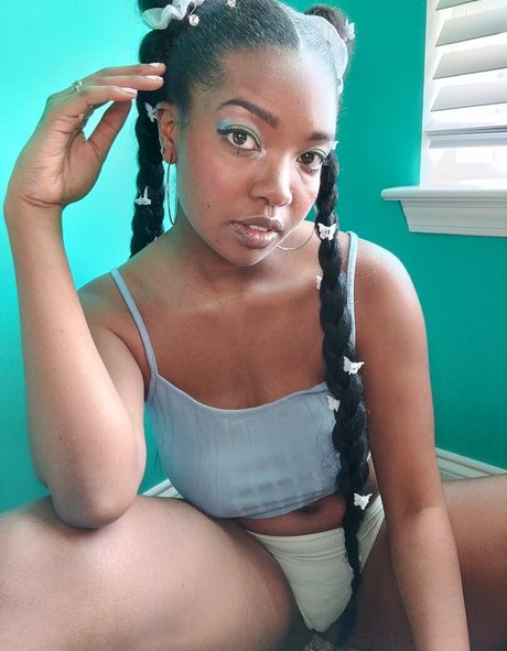 Photo nue de fuite OnlyFans de Ebunnipurrl