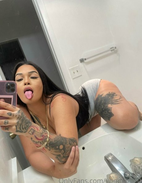 Photo nue de fuite OnlyFans de Vonmarye0