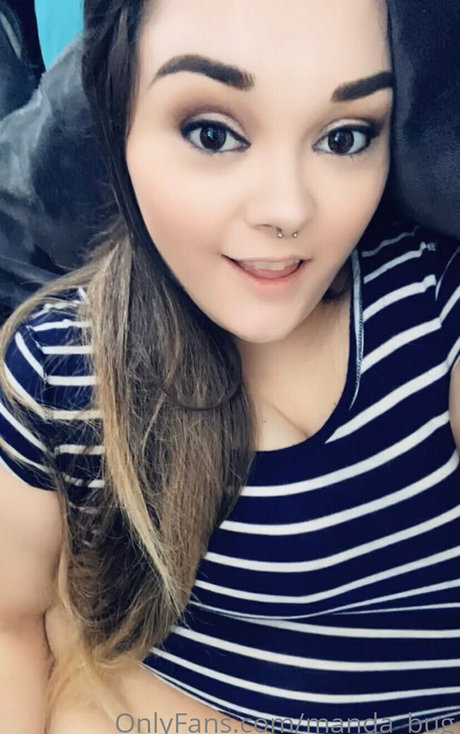 Photo nue de fuite OnlyFans de Mandabug