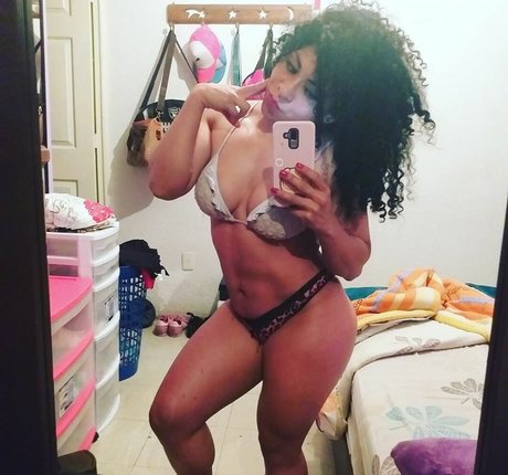 Photo nue de fuite OnlyFans de Antonellachinita