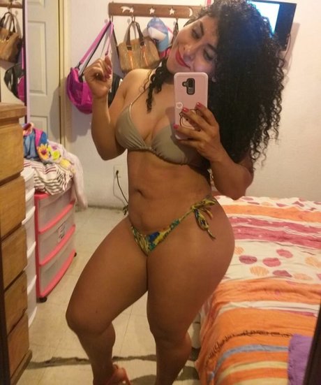 Photo nue de fuite OnlyFans de Antonellachinita