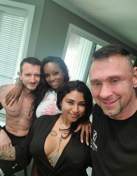 Photo nue de fuite OnlyFans de Swingercouple