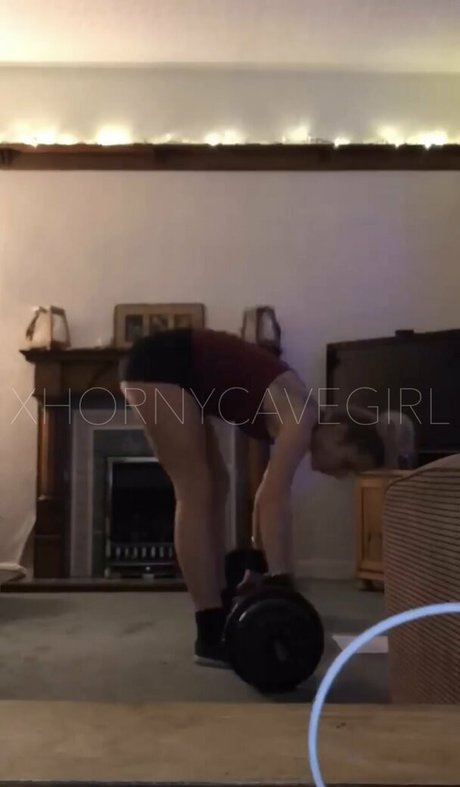 Hornycavegirl