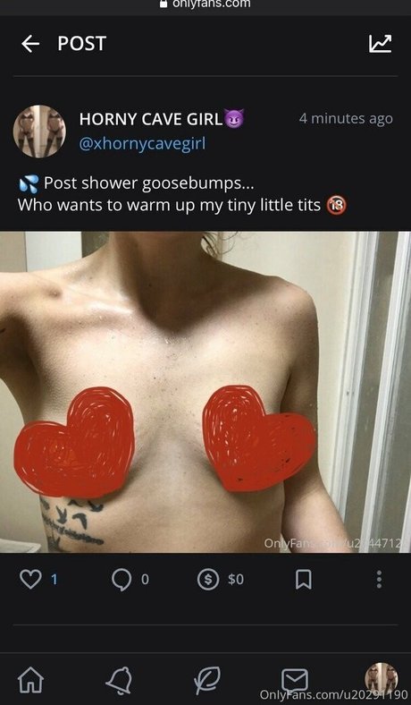 Photo nue de fuite OnlyFans de Hornycavegirl