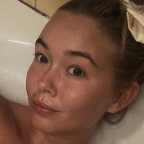 Photo nue de fuite OnlyFans de Cammy B