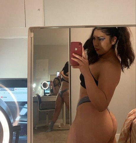 Photo nue de fuite OnlyFans de Therealbabypluto