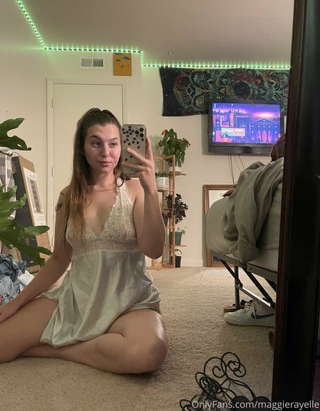 Photo nue de fuite OnlyFans de Maggierayelle