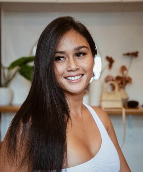 Photo nue de fuite OnlyFans de Alessa Holloway