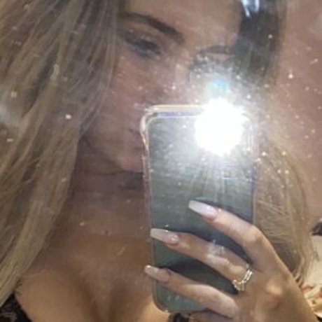Photo nue de fuite OnlyFans de Cara Walker