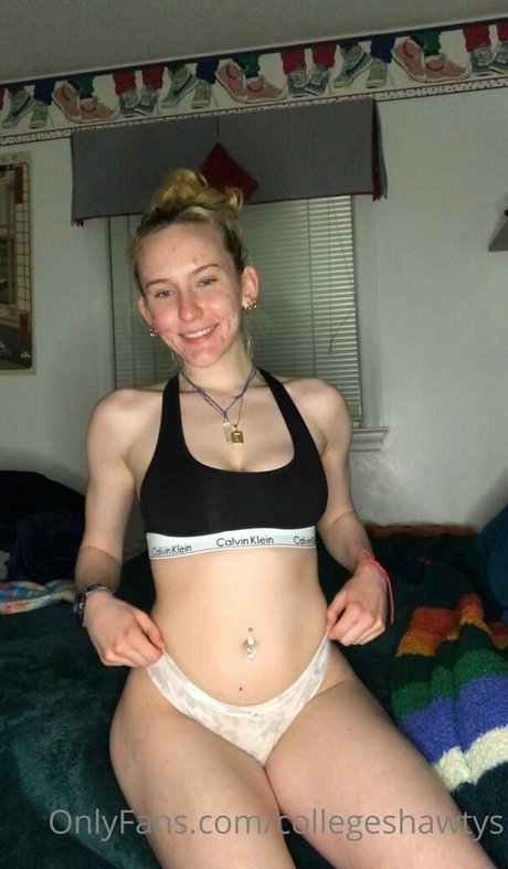 Photo nue de fuite OnlyFans de Babykannabis