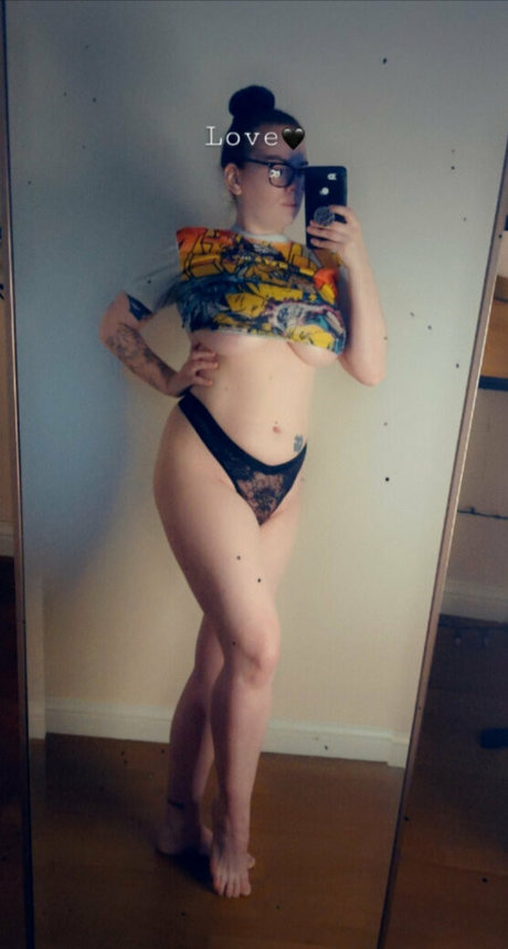 Photo nue de fuite OnlyFans de Tiffalewd