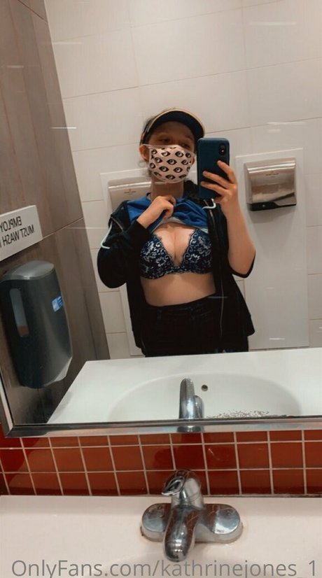 Photo nue de fuite OnlyFans de Kathrinejones1