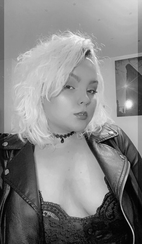 Photo nue de fuite OnlyFans de Moniiquefox